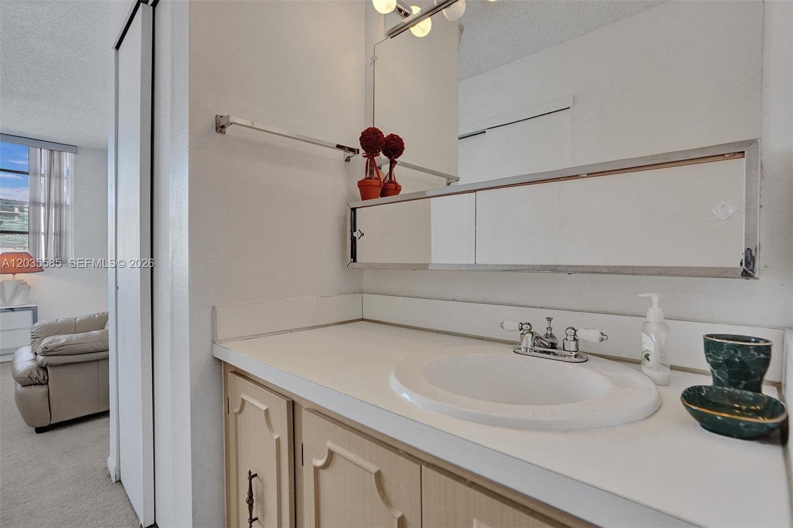 3113 S Ocean Dr 803 photo 6