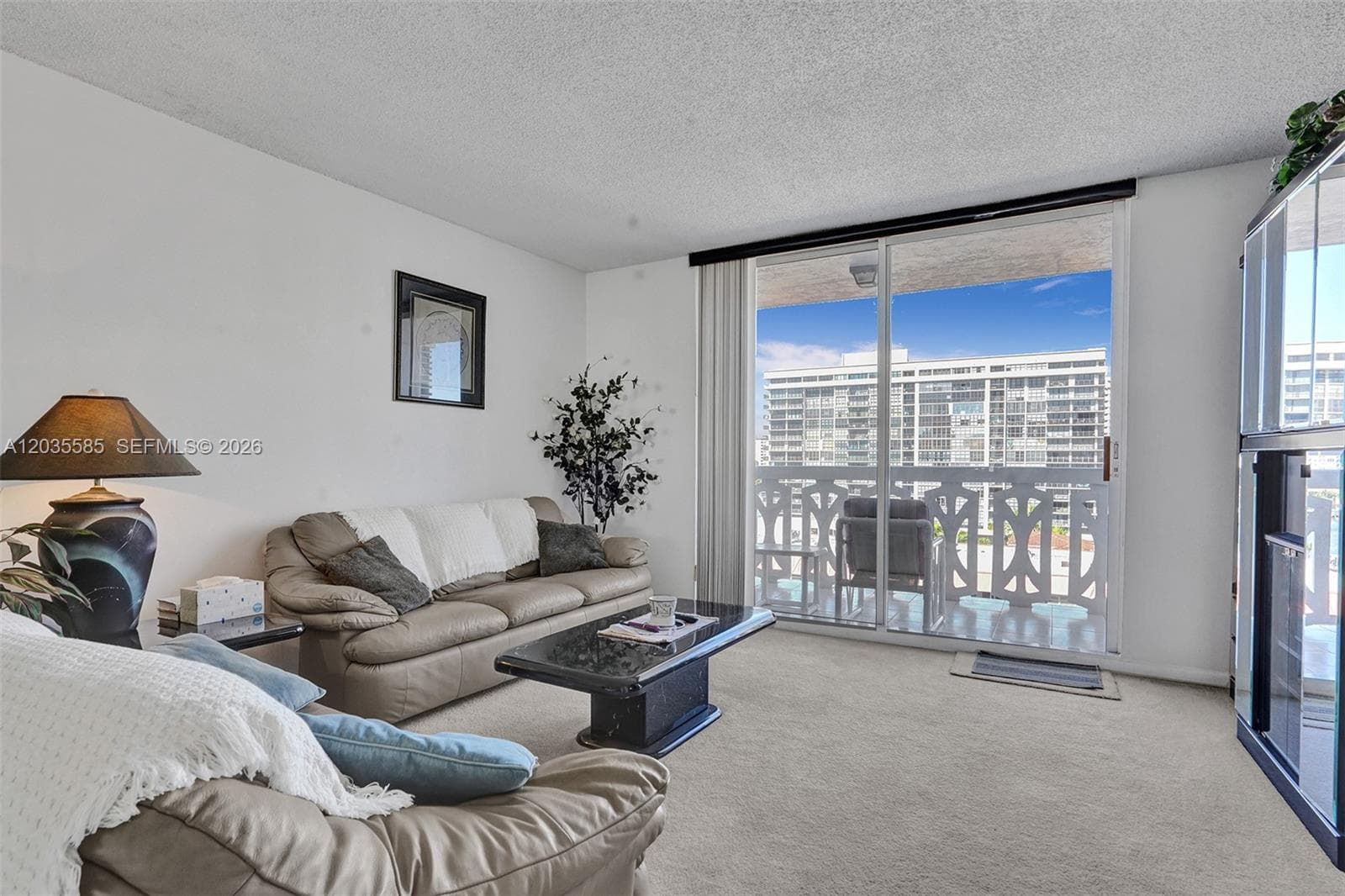 3113 S Ocean Dr 803 photo 1