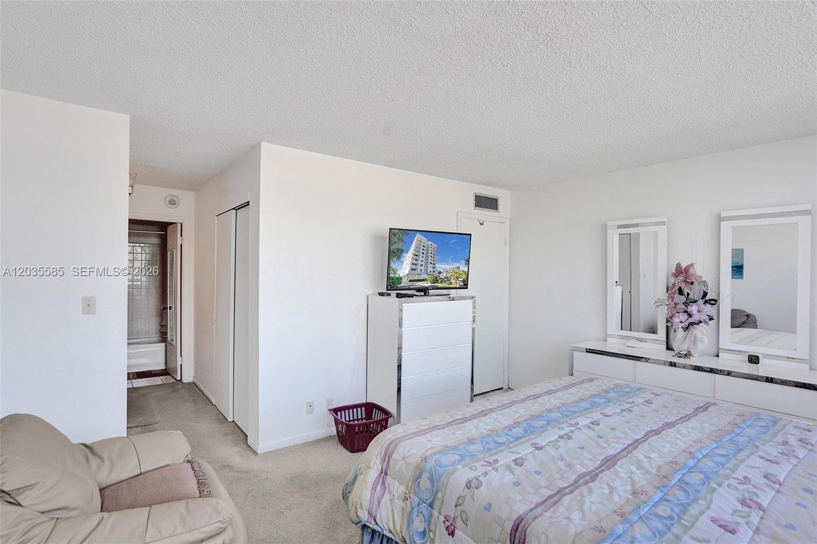 3113 S Ocean Dr 803 photo 9
