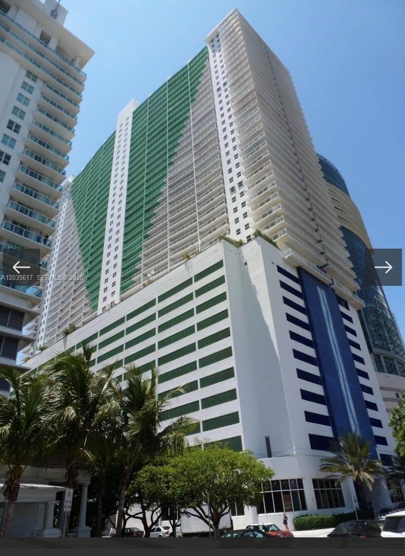1200 Brickell Bay Dr 3318 photo 4