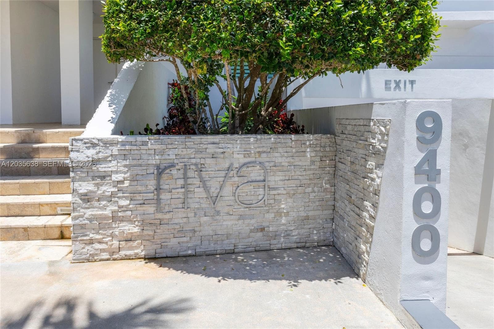 9400 W Bay Harbor Dr 101 photo 2