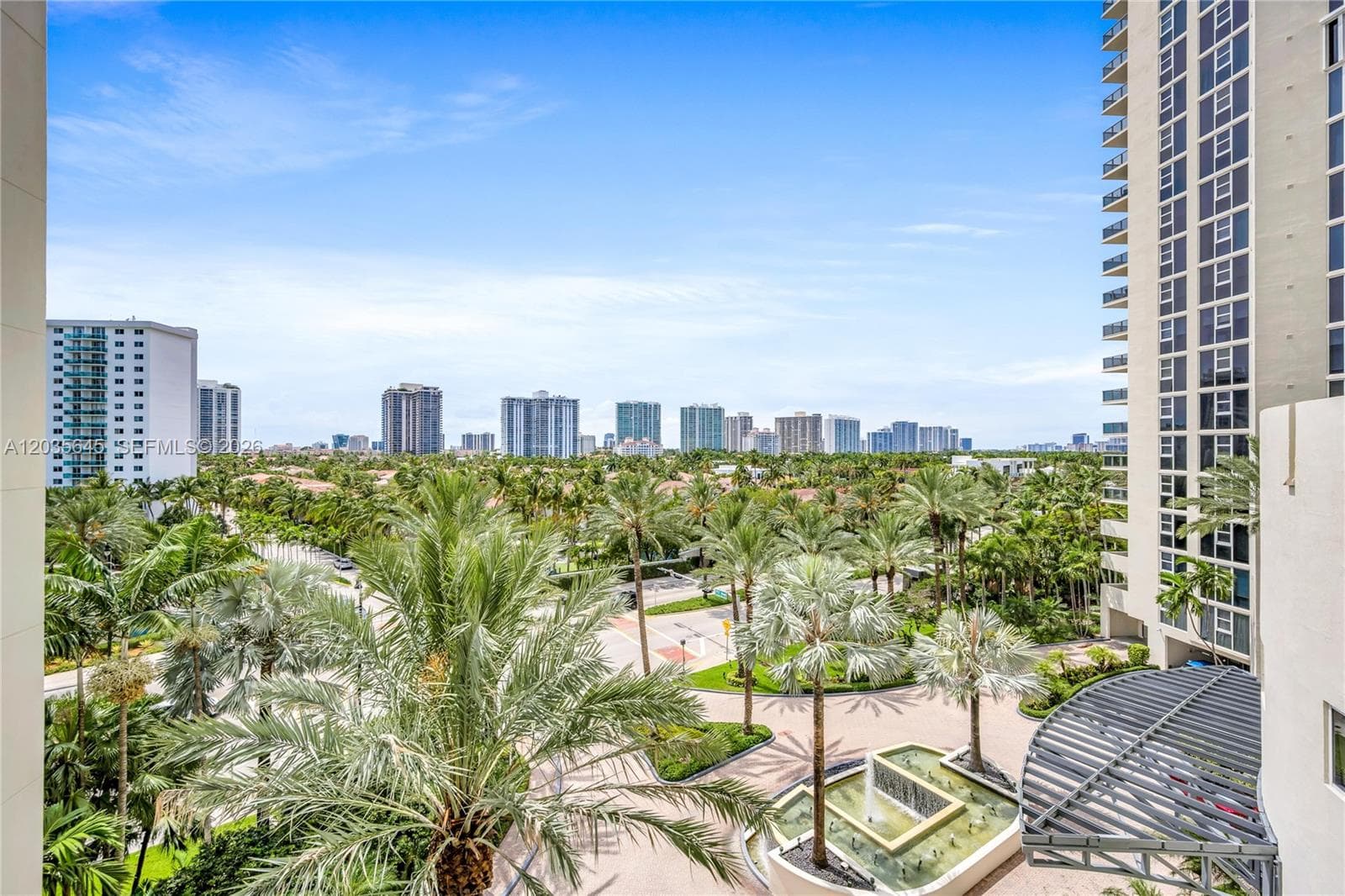 19333 Collins Ave 709 photo 8