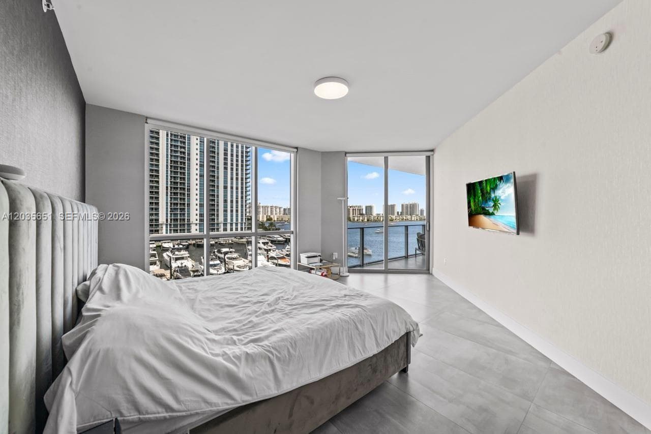 17111 Biscayne Blvd 503 photo 19