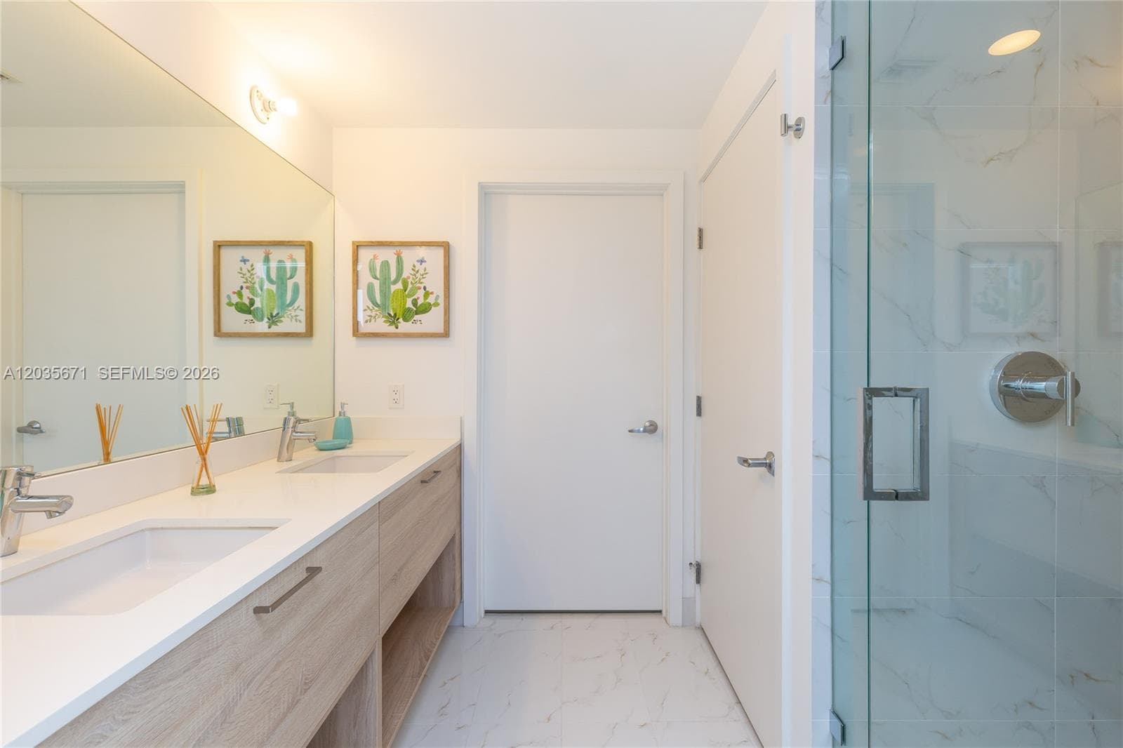 16385 Biscayne Blvd 1805 photo 18