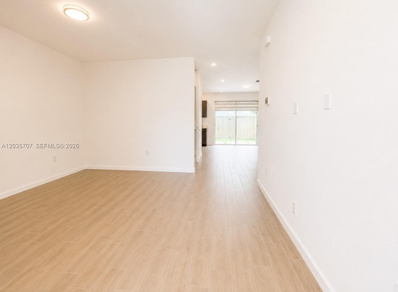 2459 SE 10th St 2459 photo 3