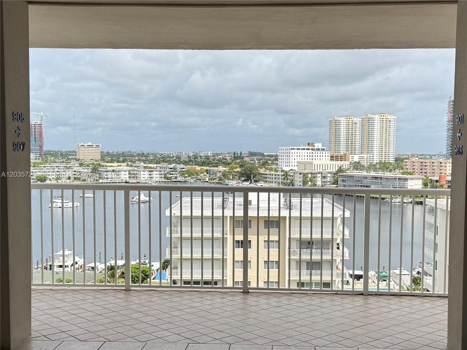 121 Golden Isles Dr 904 photo 17