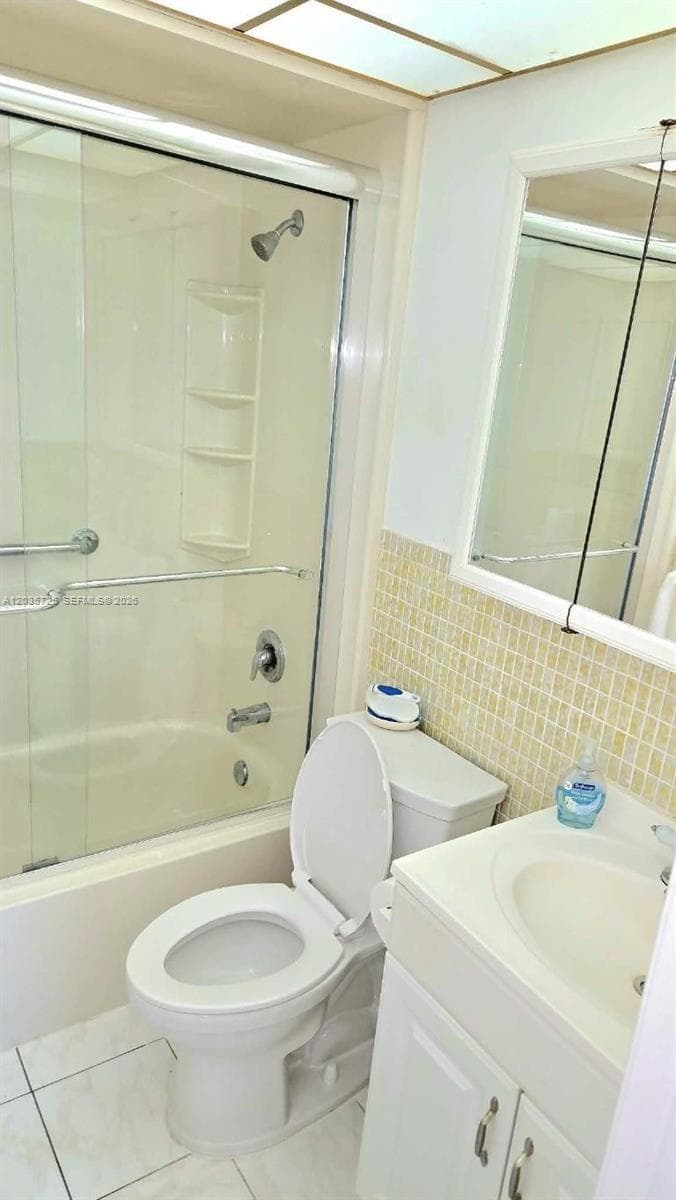 121 Golden Isles Dr 904 photo 7