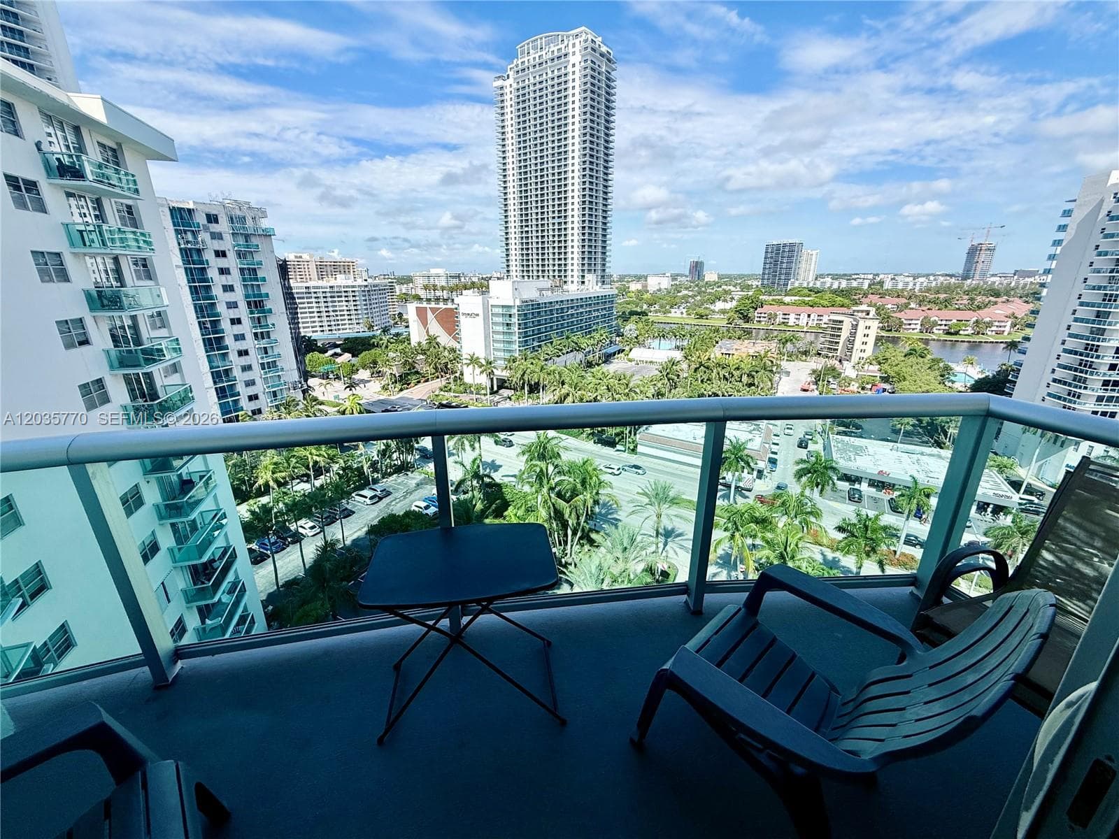 3901 S Ocean Dr 14U photo 3