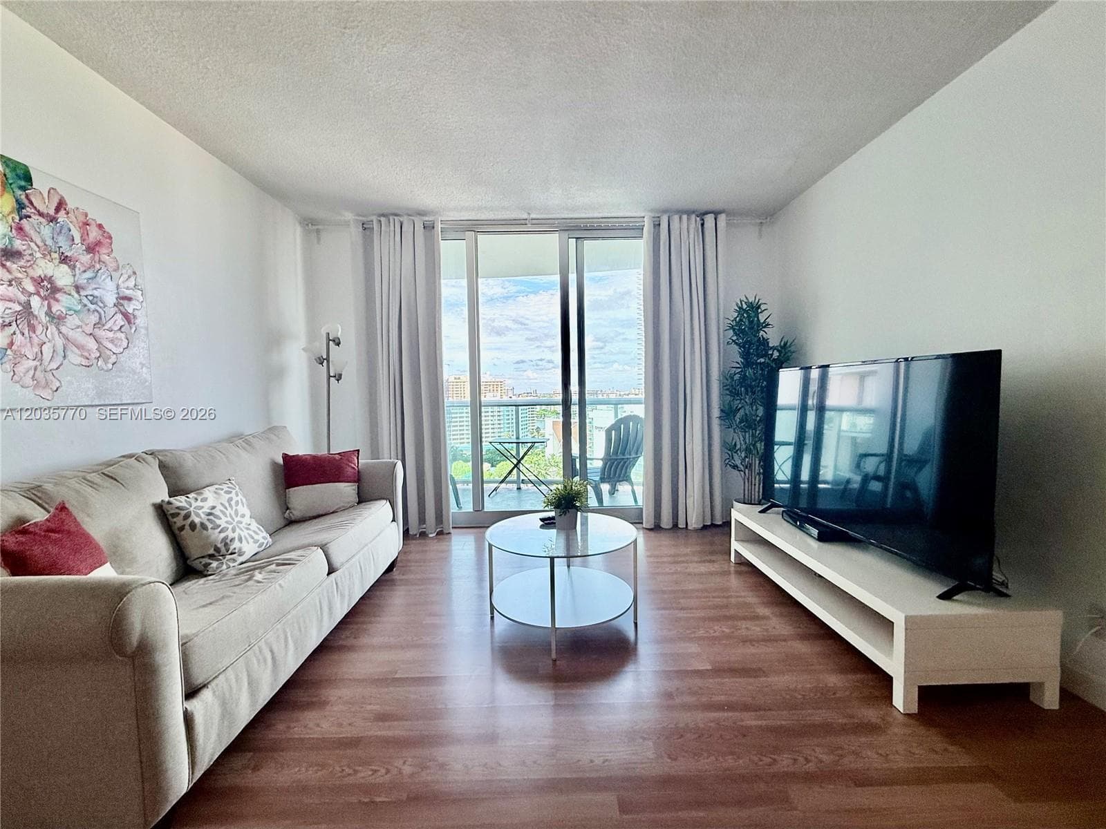 3901 S Ocean Dr 14U photo 4