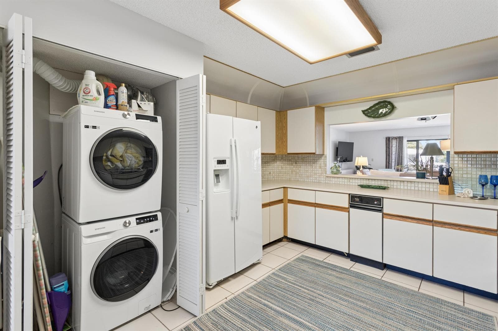 2751 NE 15th Street 103 photo 10