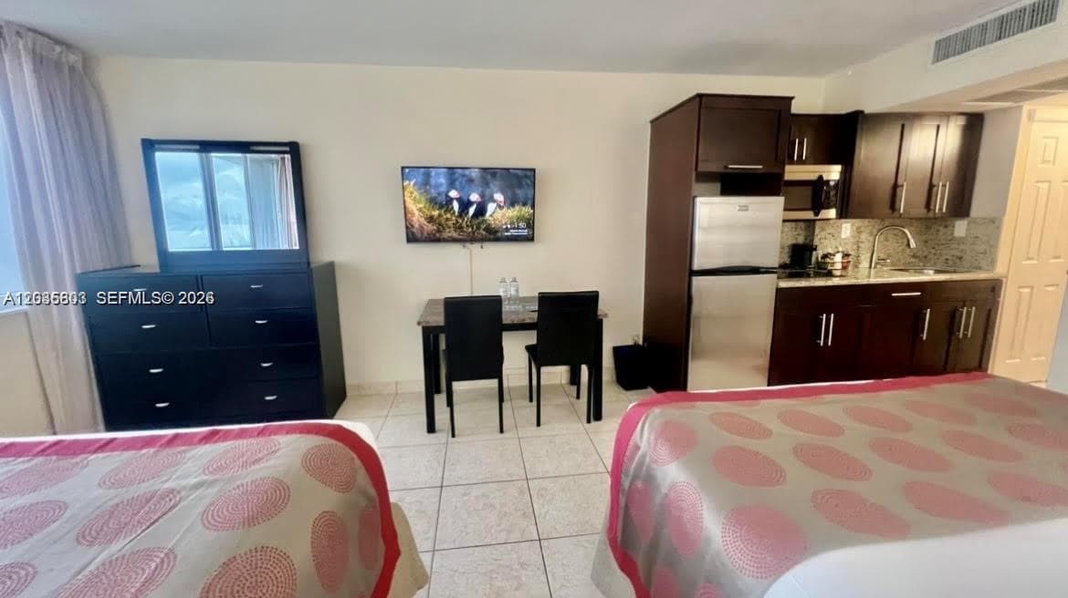 19201 Collins Ave 942 photo 7