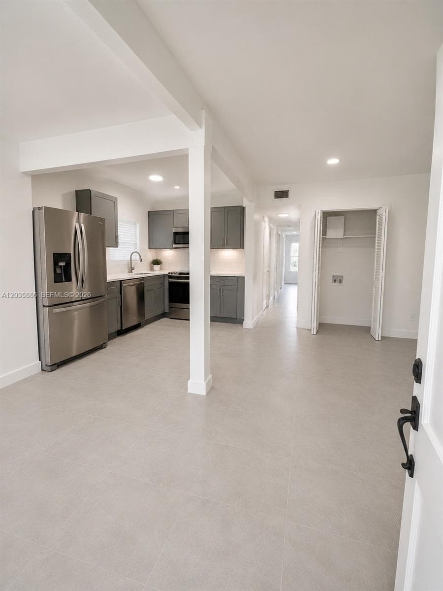467 Golden Isles Dr 110 photo 2