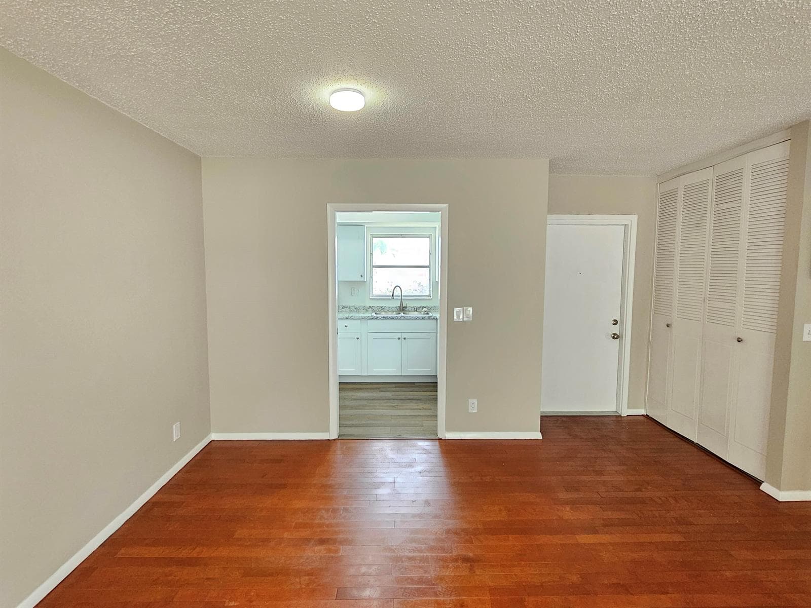2521 Dudley Drive W H photo 7