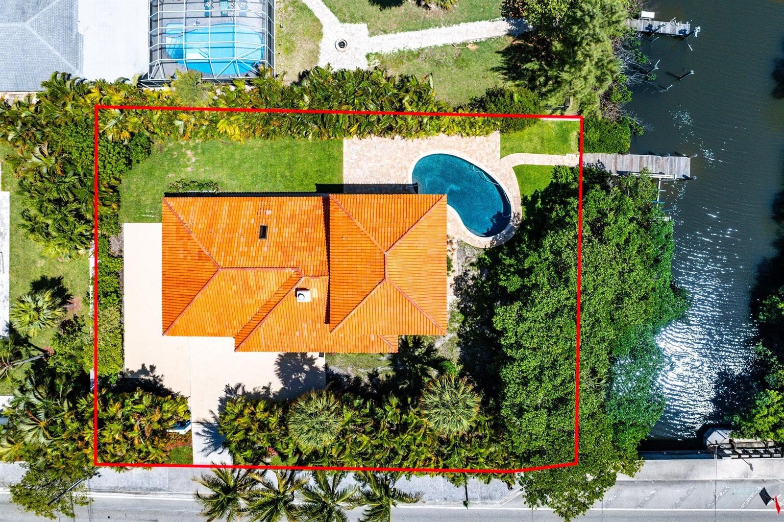 359 E Ocean Avenue photo 1