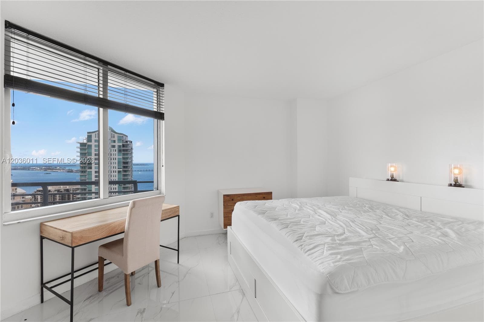 325 S Biscayne Blvd 4015 photo 14