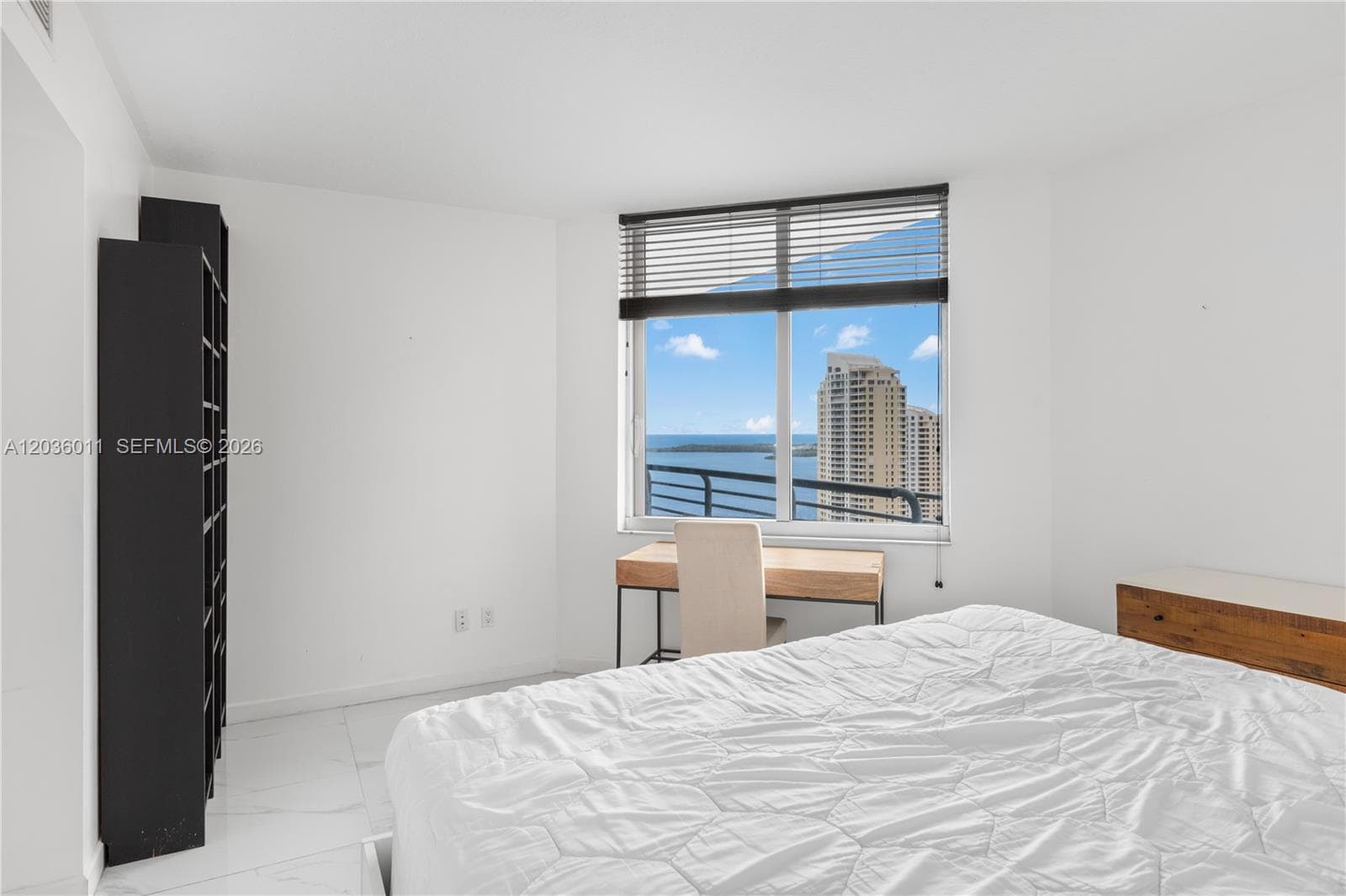325 S Biscayne Blvd 4015 photo 15