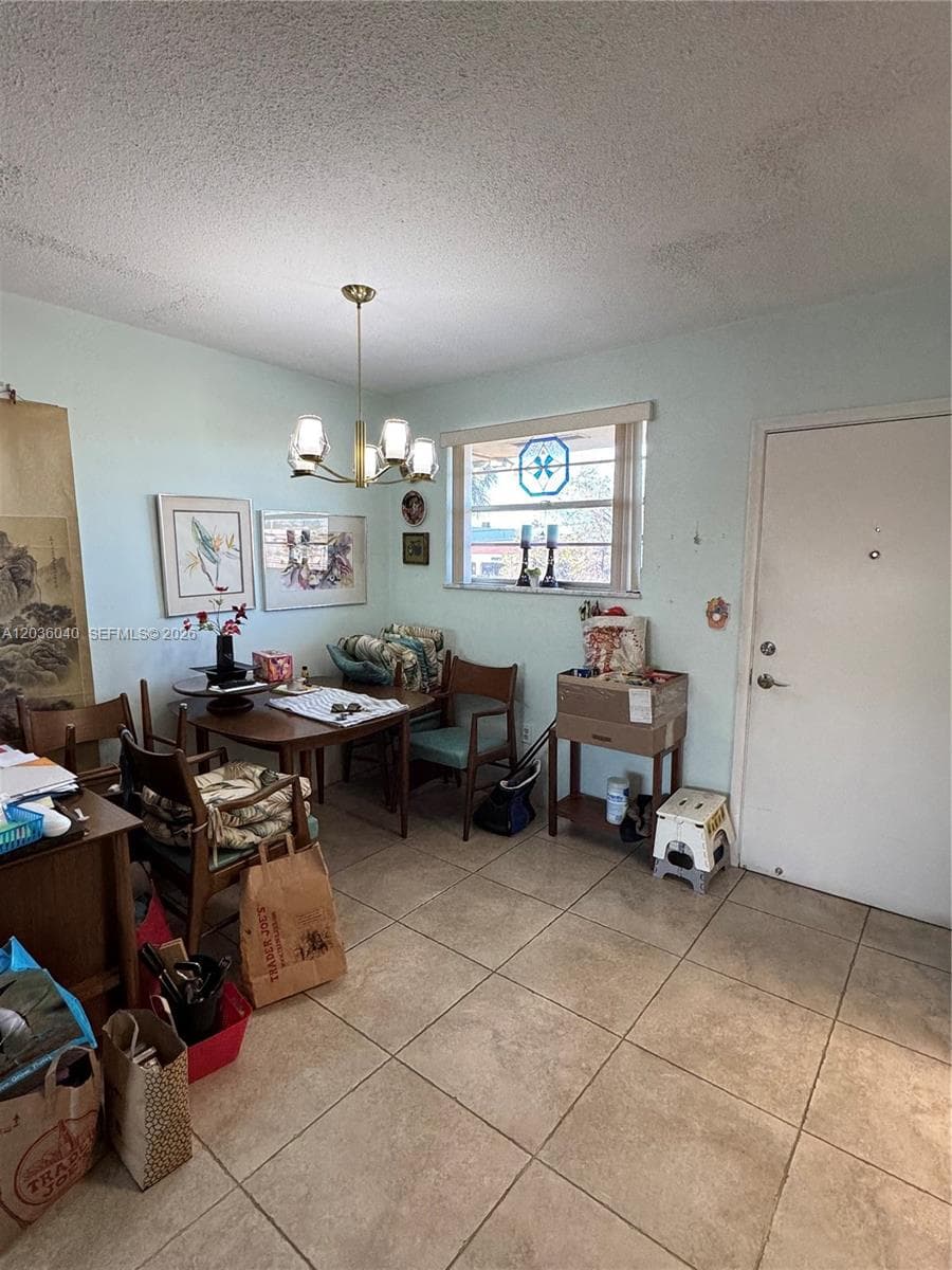 2940 NE 203rd St C-213 photo 7