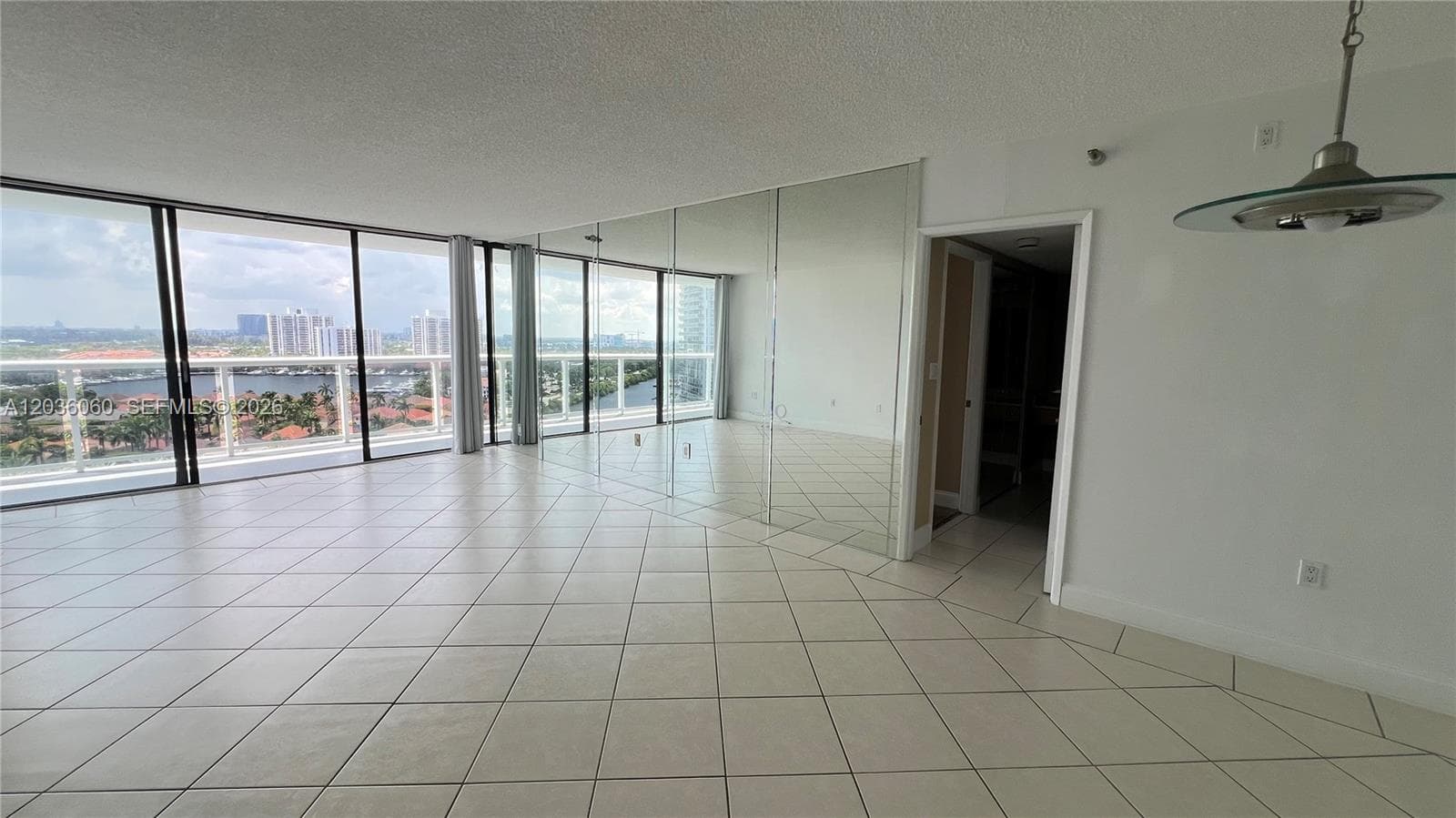20505 E Country Club Dr 1639 photo 15