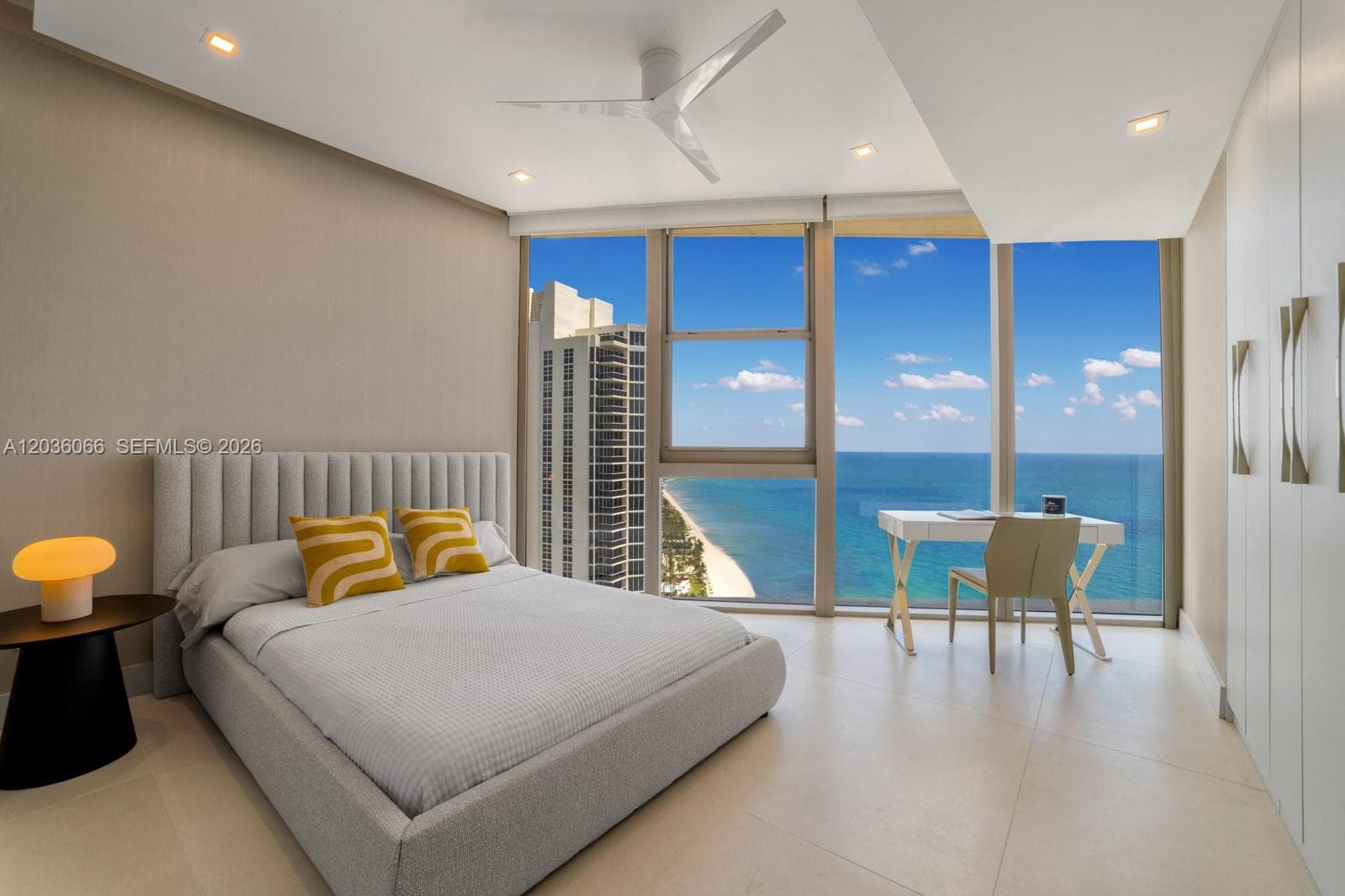 18975 Collins Ave 3000 photo 25
