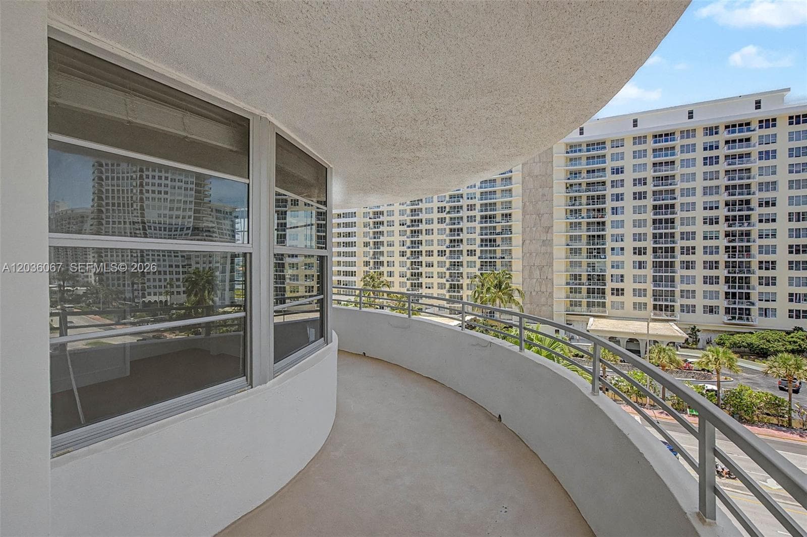 5555 Collins Ave 7B photo 22