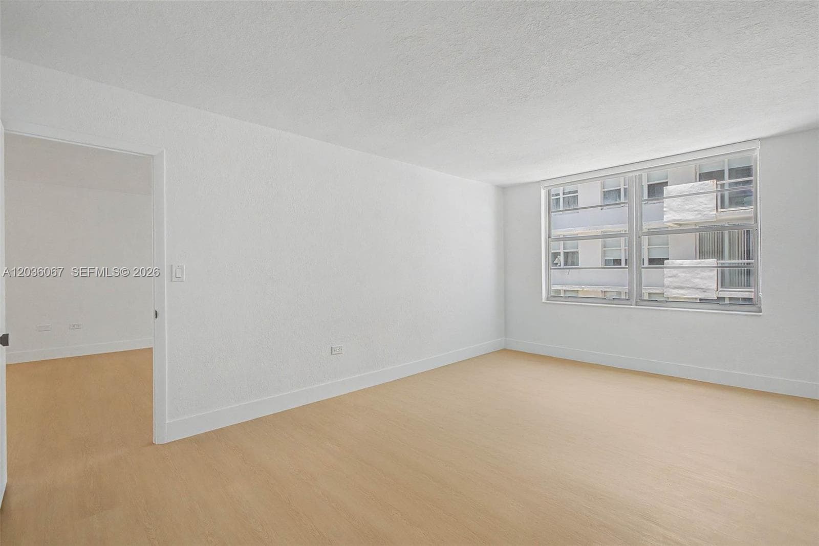 5555 Collins Ave 7B photo 9