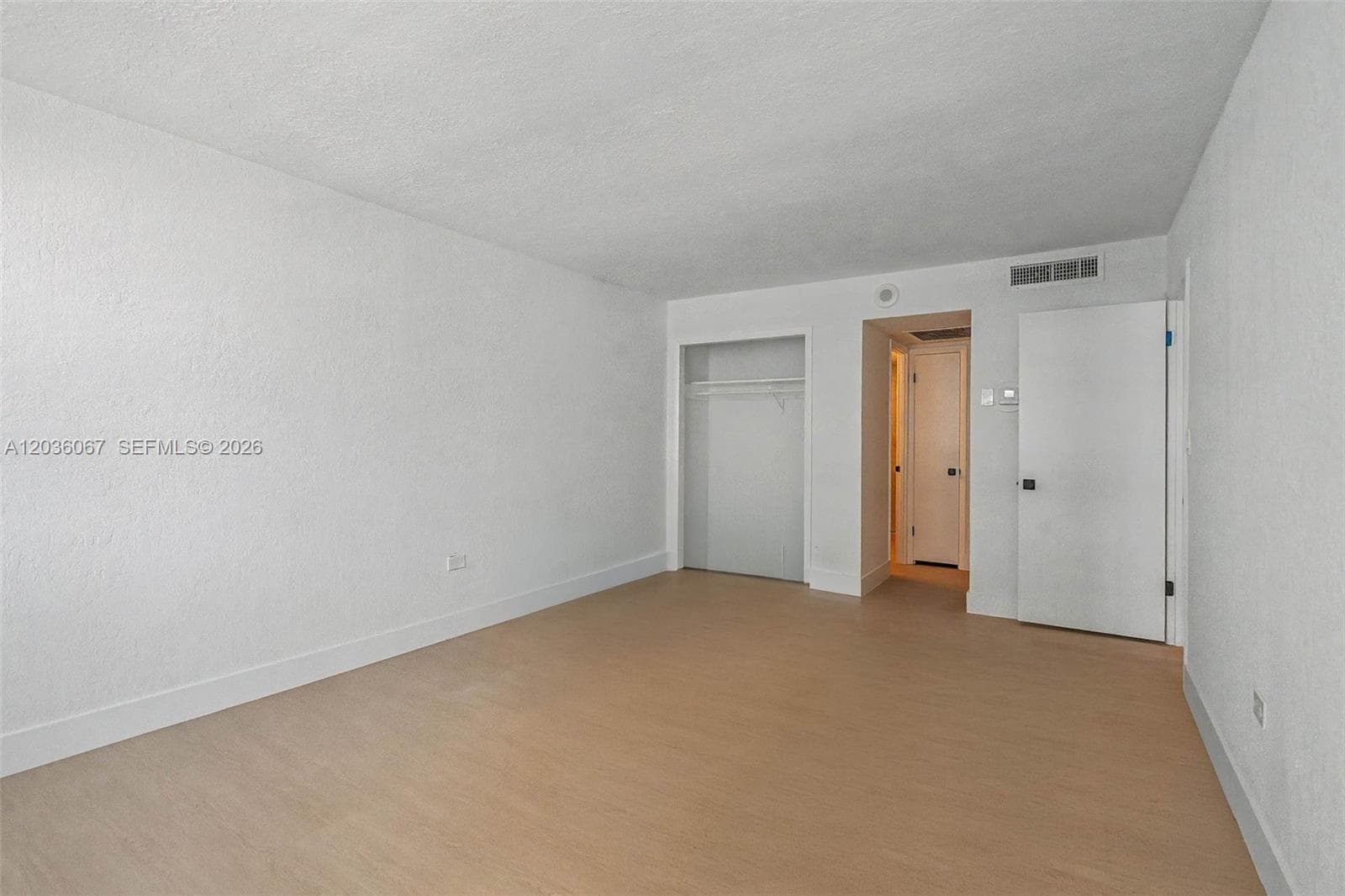 5555 Collins Ave 7B photo 10