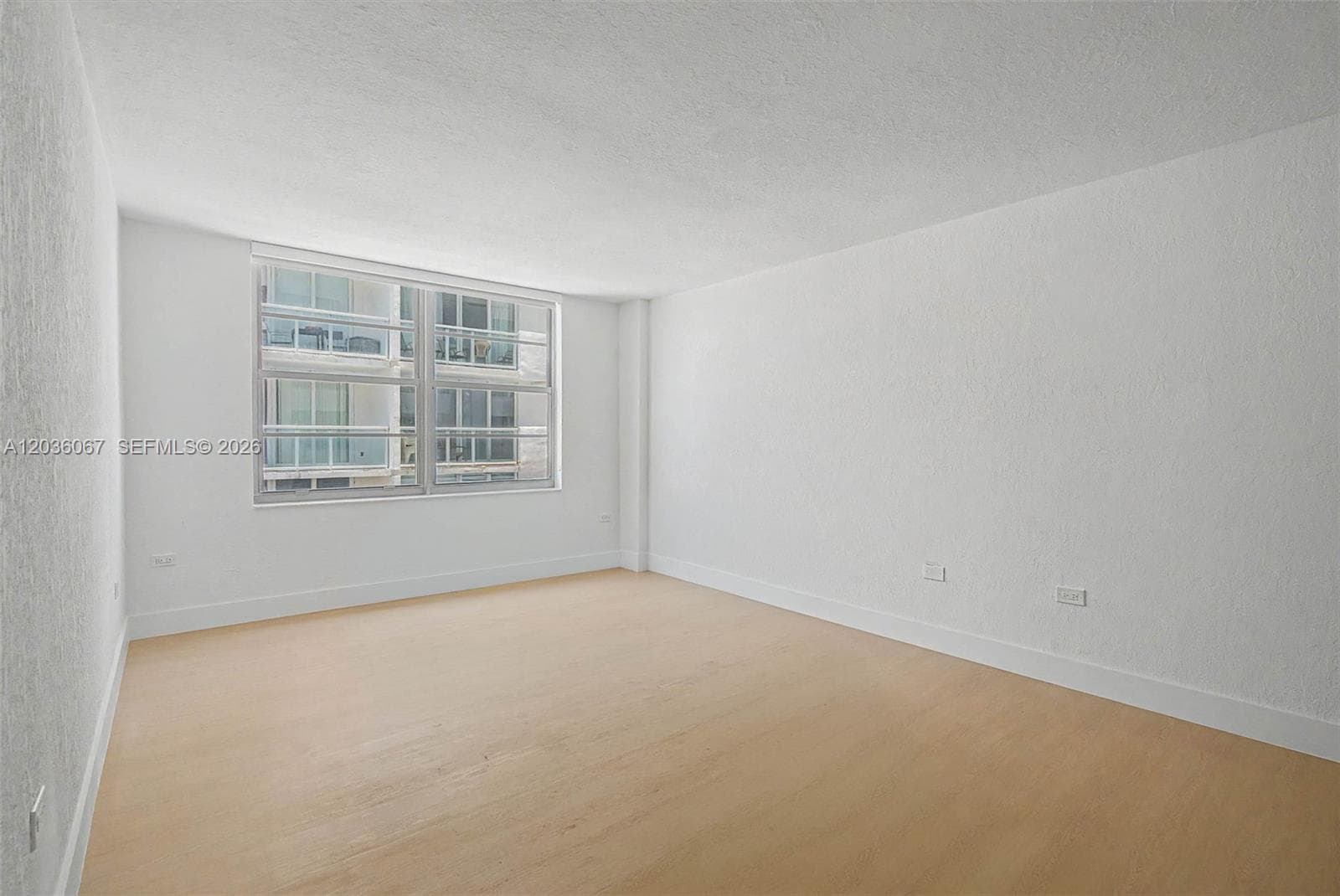 5555 Collins Ave 7B photo 8