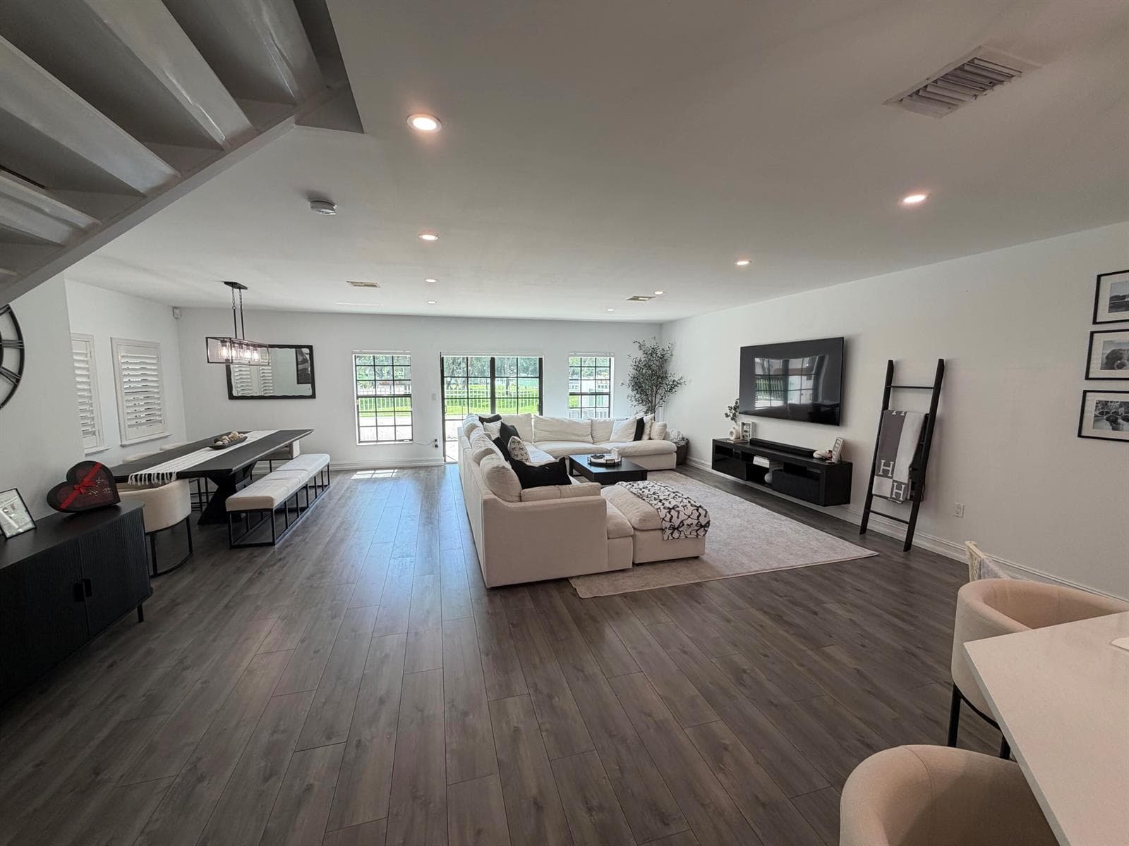 4400 Hidden Harbour Terrace photo 3