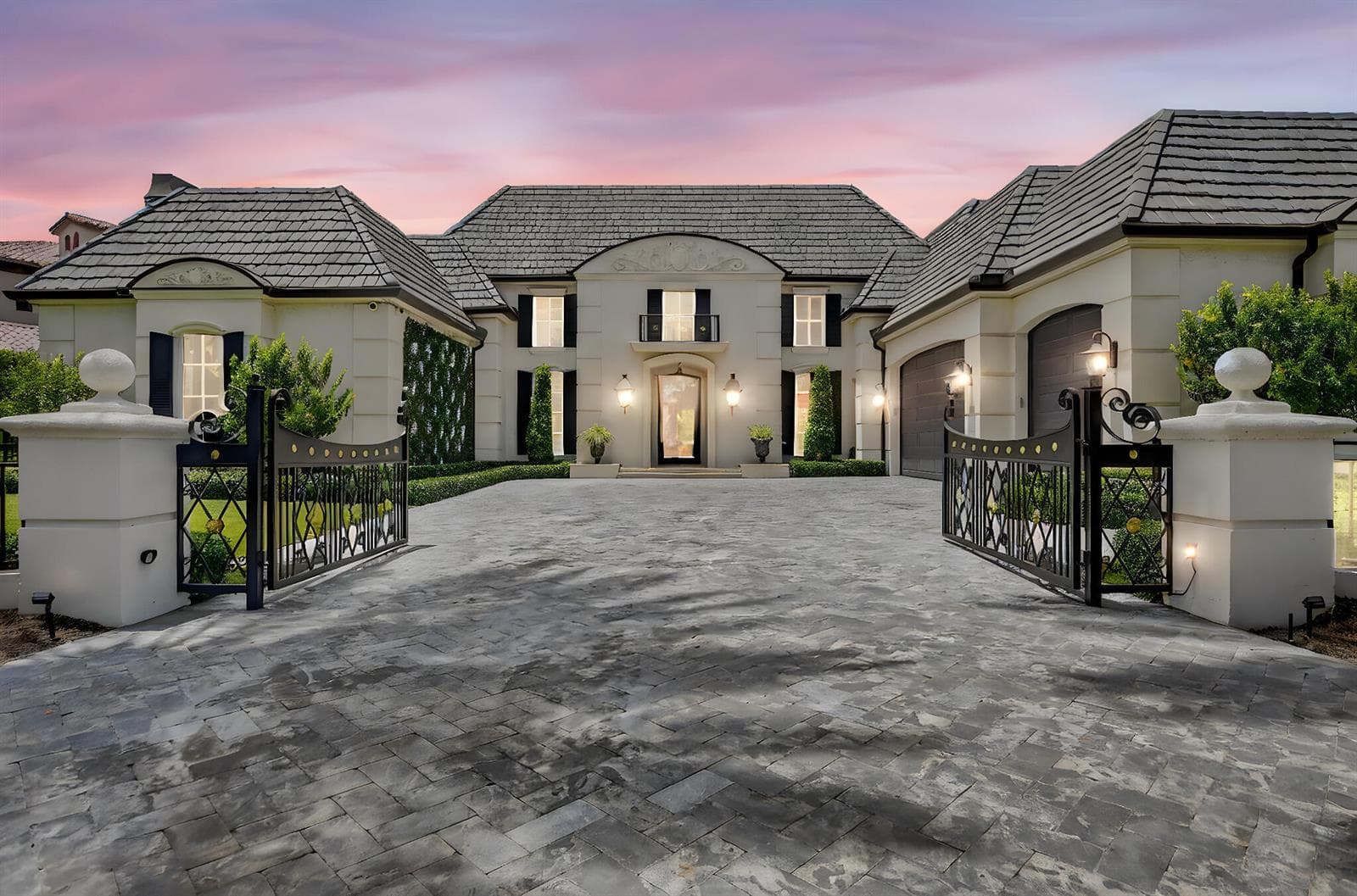 377 E Coconut Palm Road photo 3