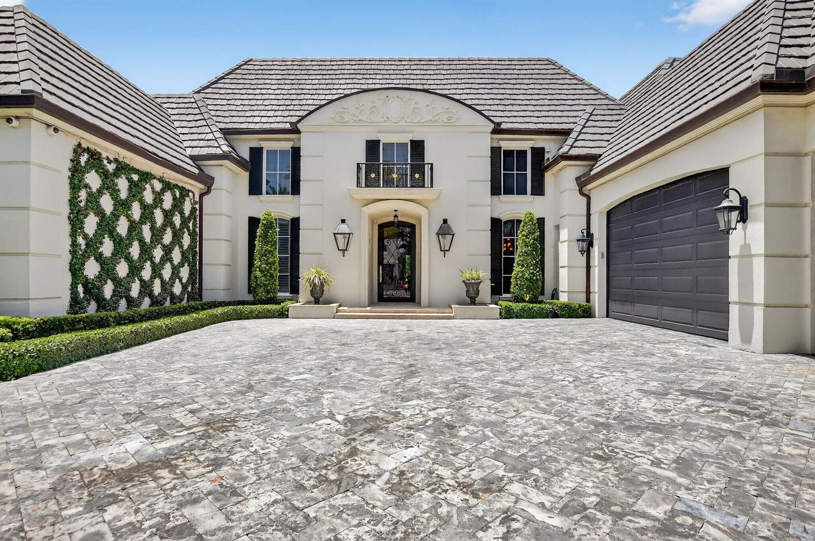 377 E Coconut Palm Road photo 4