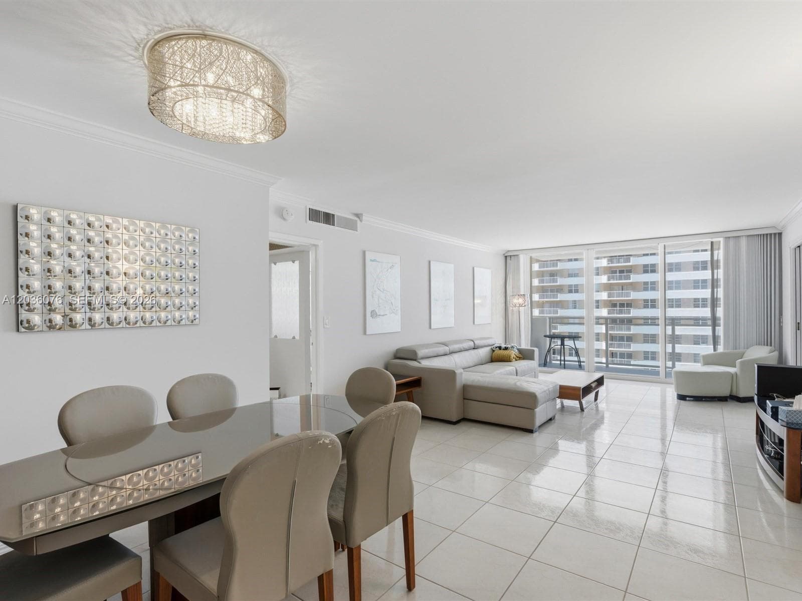 2030 S Ocean Dr 1123 photo 2