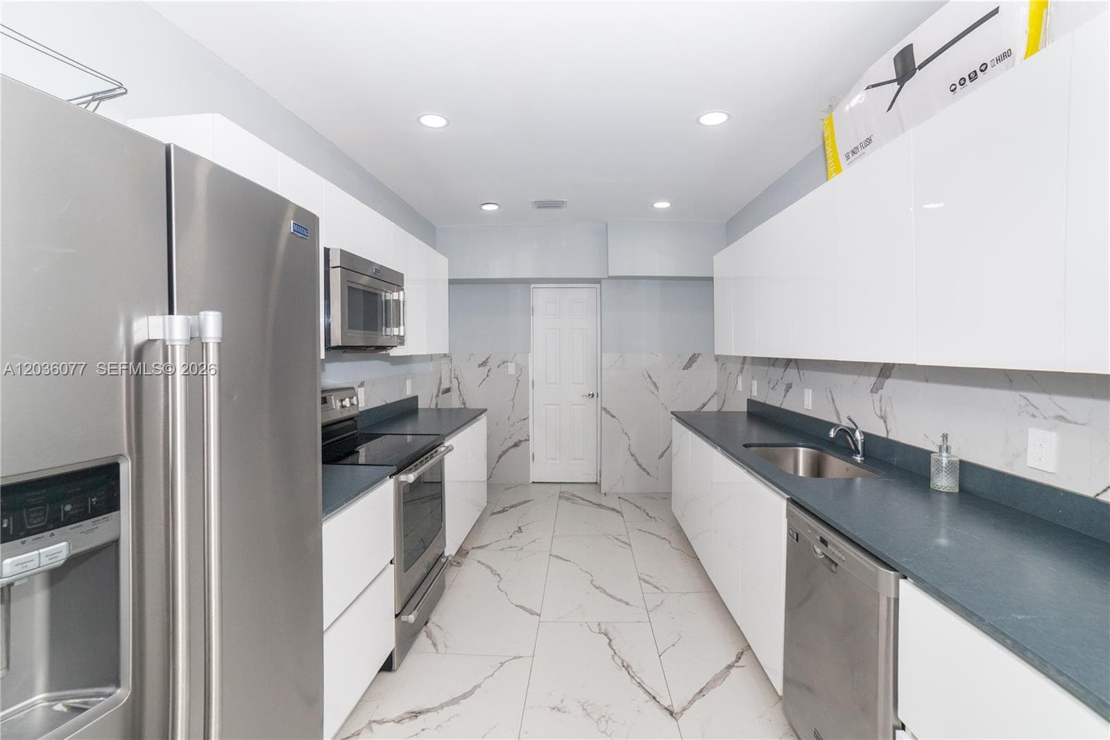 1904 S Ocean Dr 604 photo 23