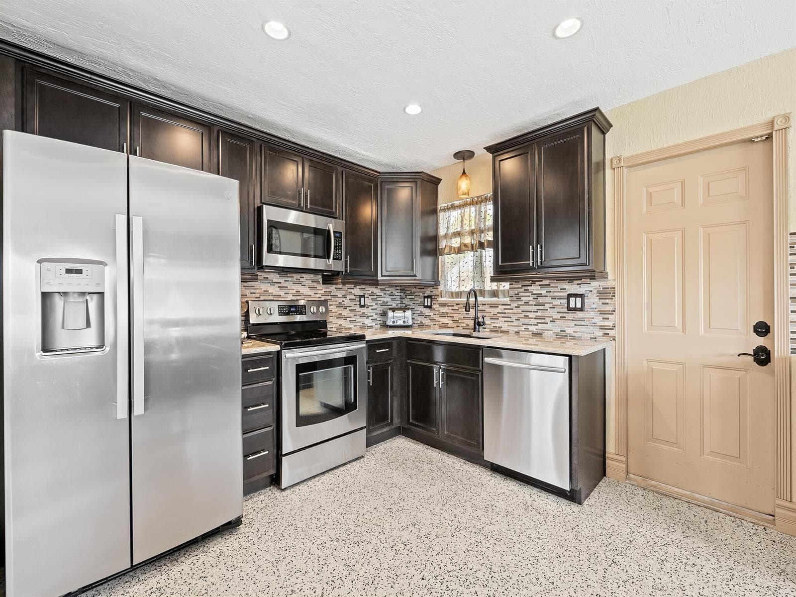5960 SW 13th Street photo 8