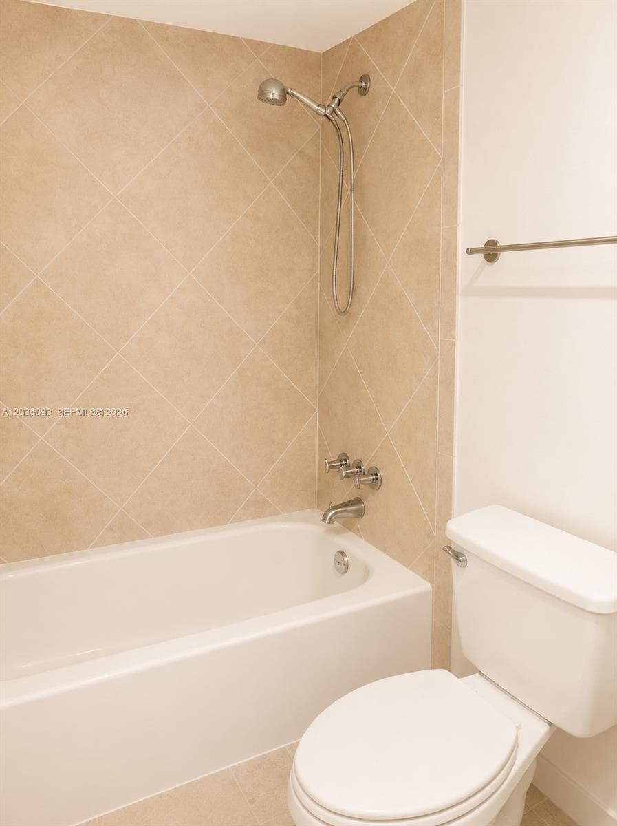 6770 Indian Creek Dr 7P photo 10