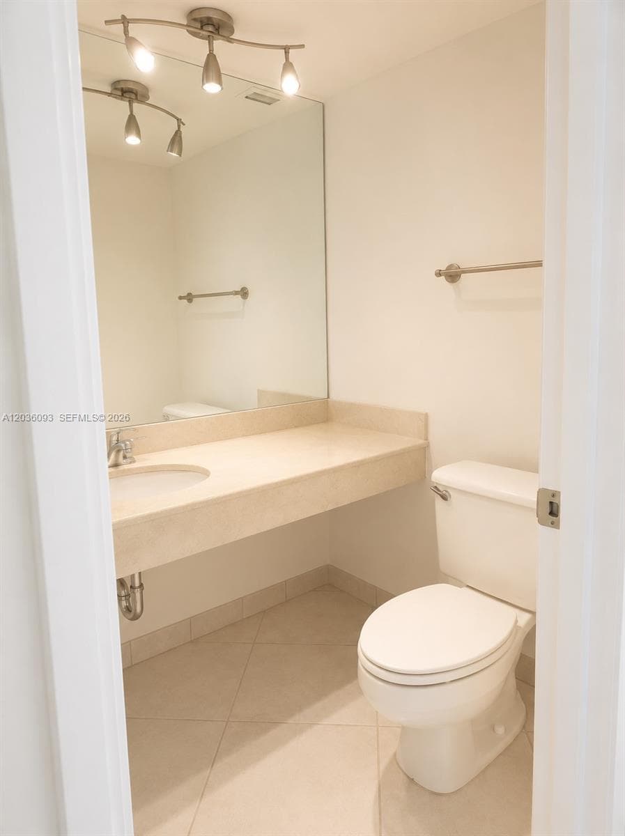 6770 Indian Creek Dr 7P photo 11