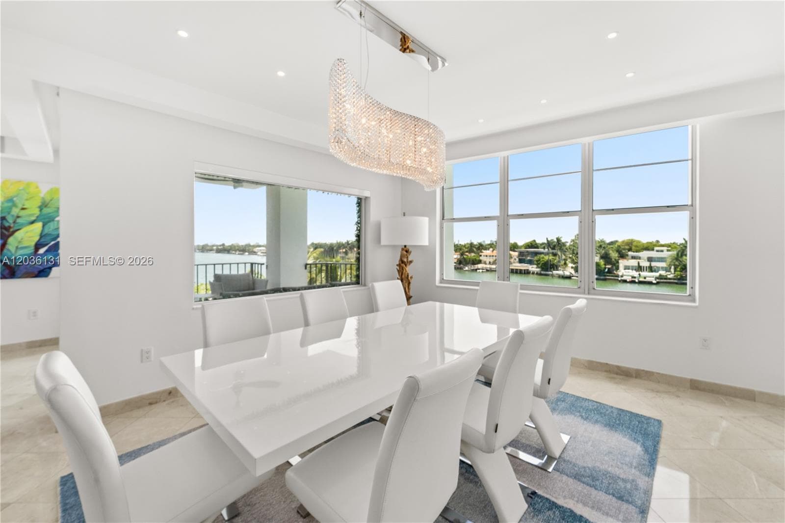 5640 Collins Ave 4D photo 6