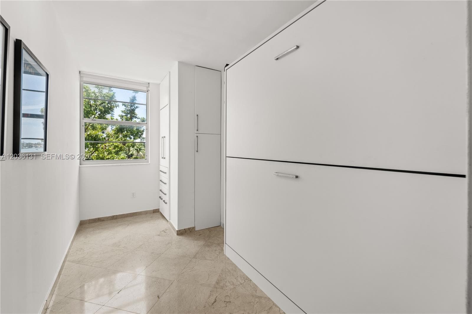 5640 Collins Ave 4D photo 14