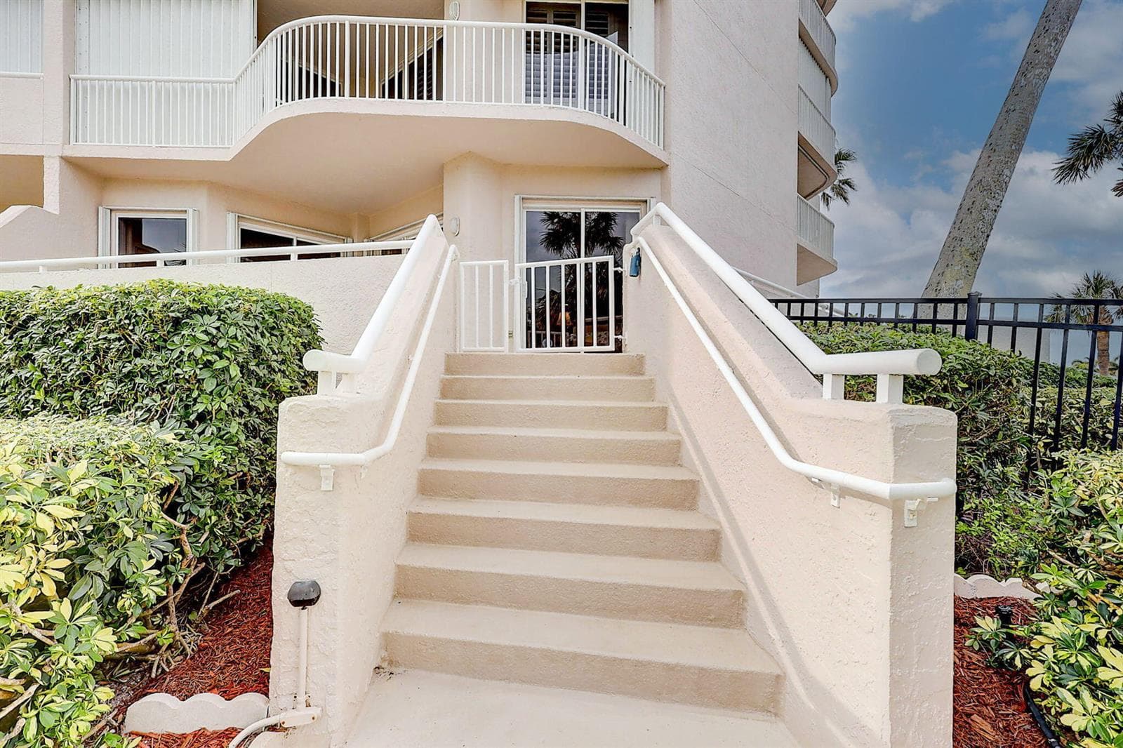 5051 N Highway A1a T-6 photo 8