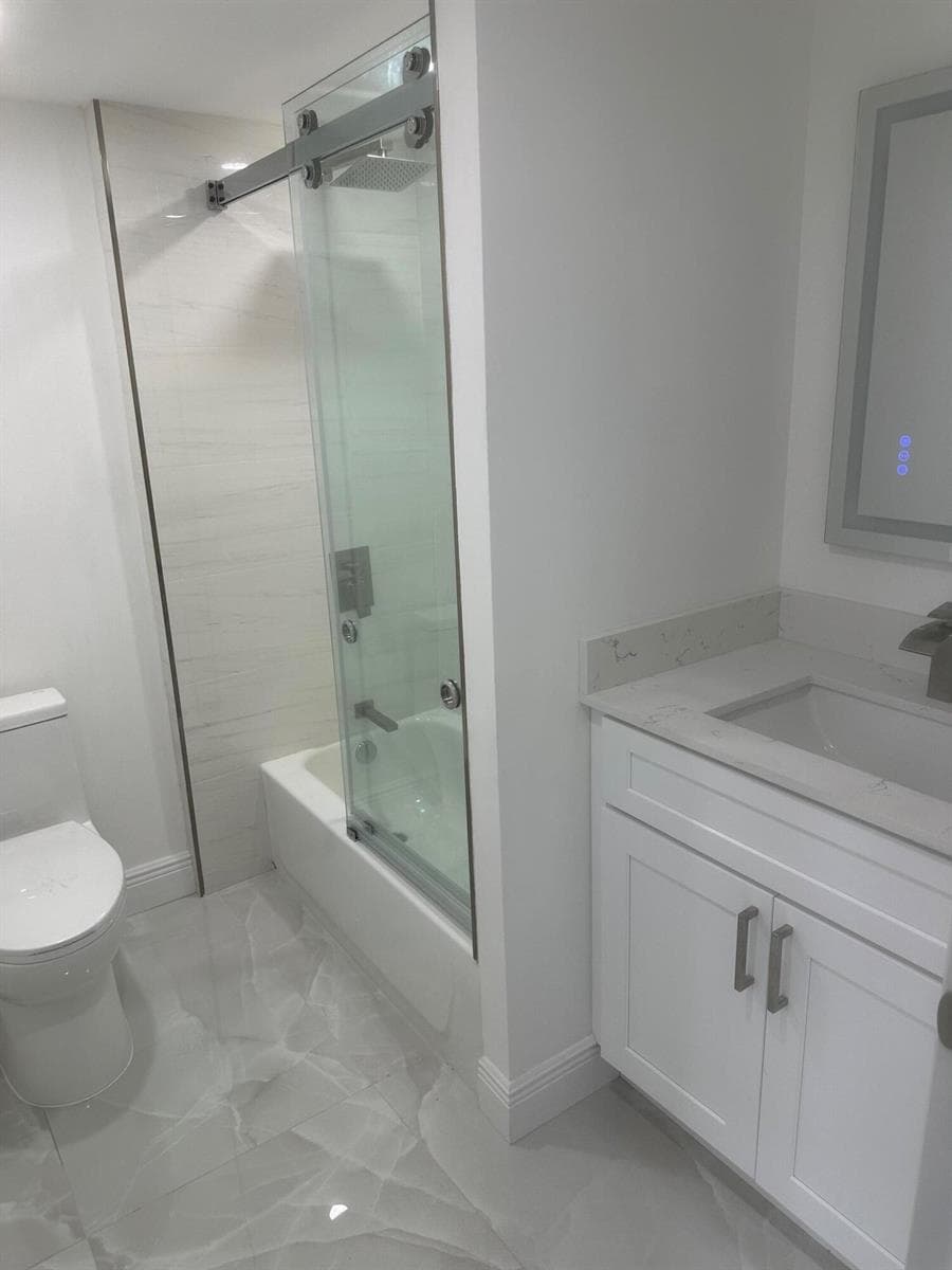 1 Royal Palm Way 101 photo 13