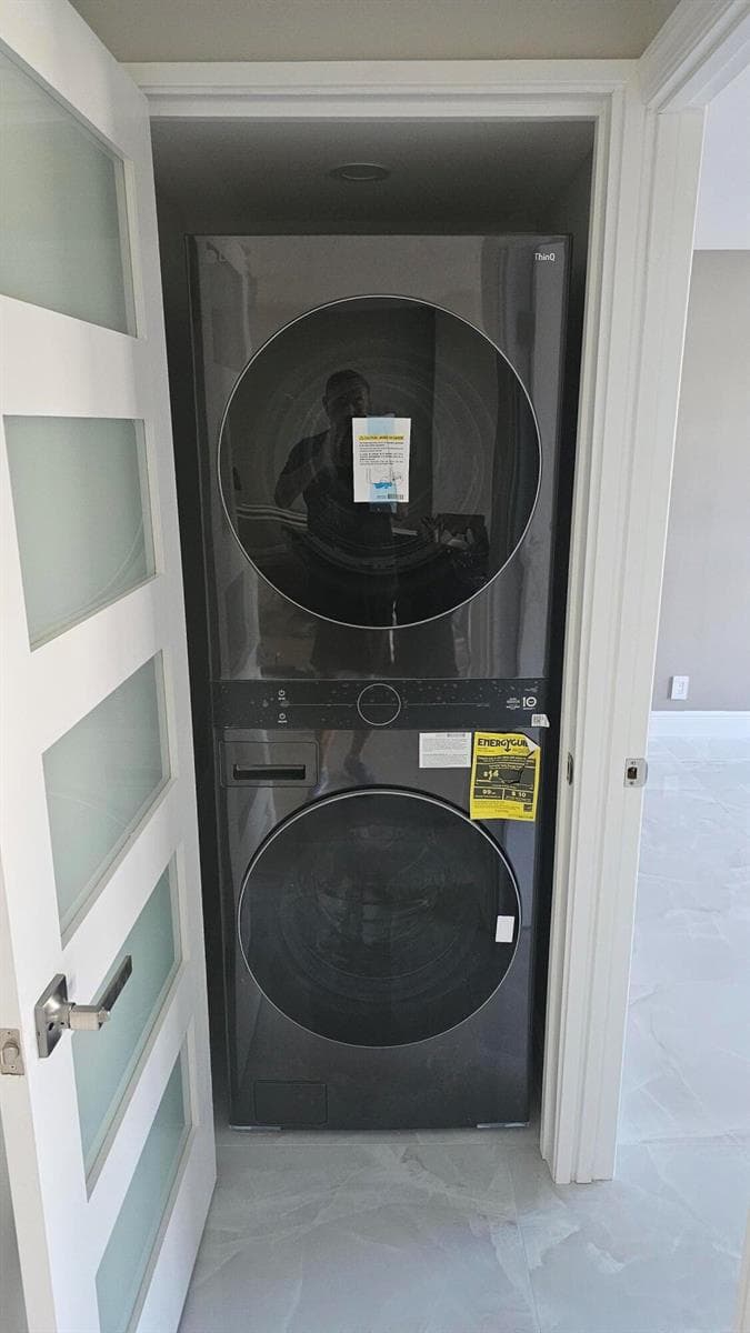 1 Royal Palm Way 101 photo 17