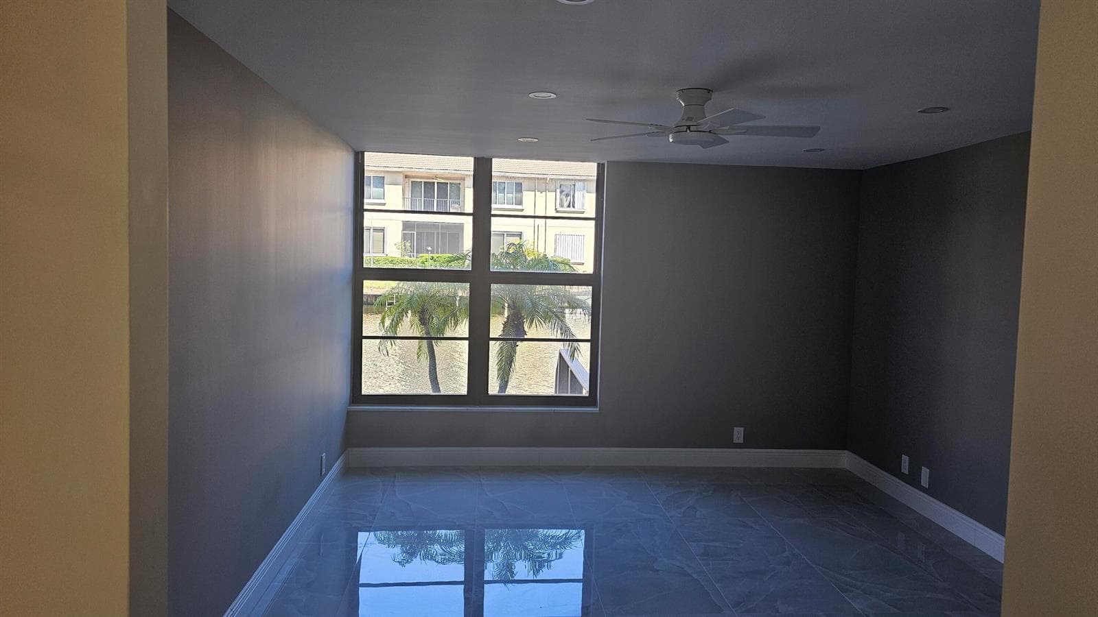 1 Royal Palm Way 101 photo 21