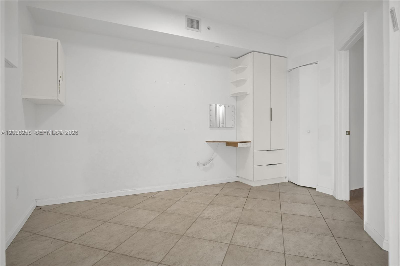 4779 Collins Ave 506 photo 23