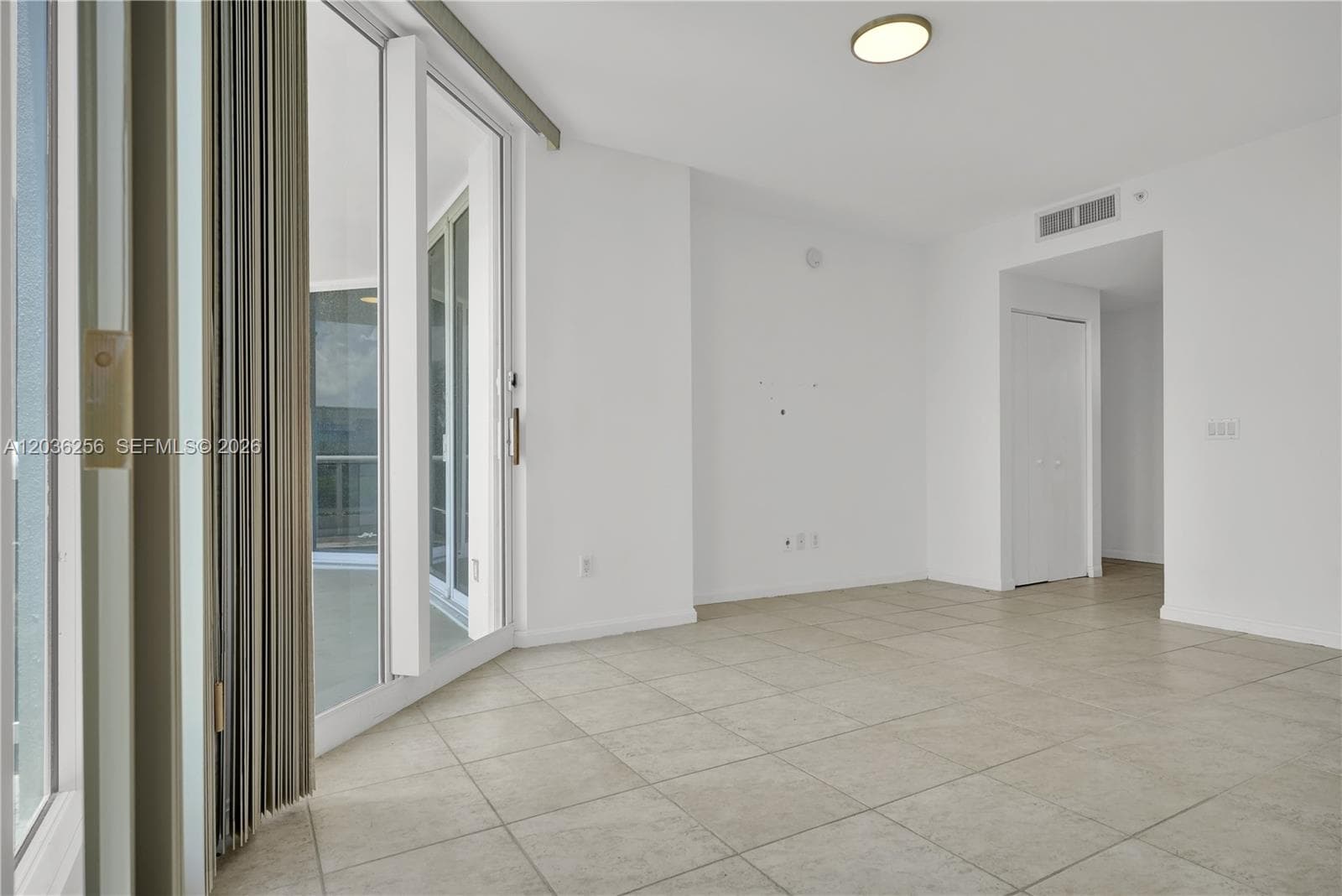 4779 Collins Ave 506 photo 17