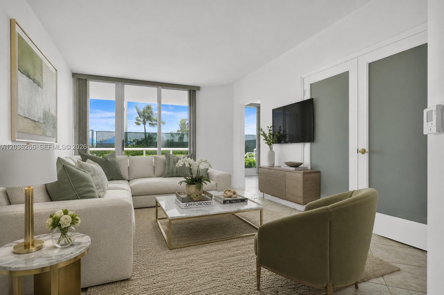 4779 Collins Ave 506 photo 3