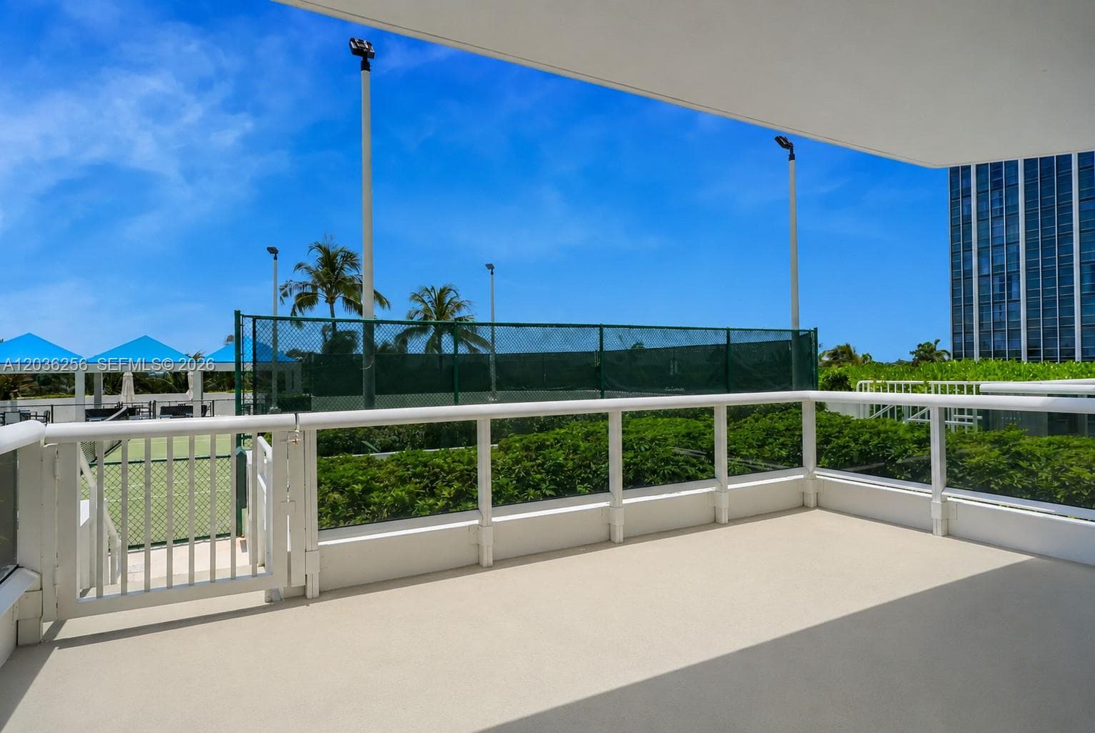 4779 Collins Ave 506 photo 15
