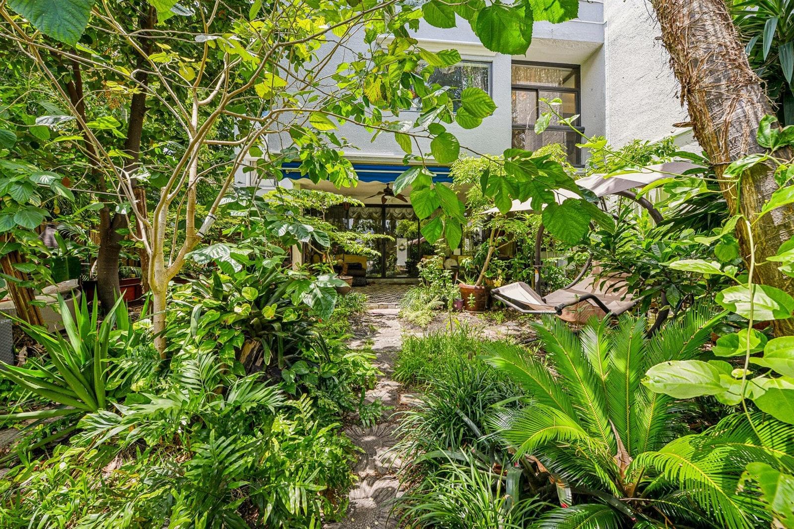 430 Poinciana Drive 1710 photo 6