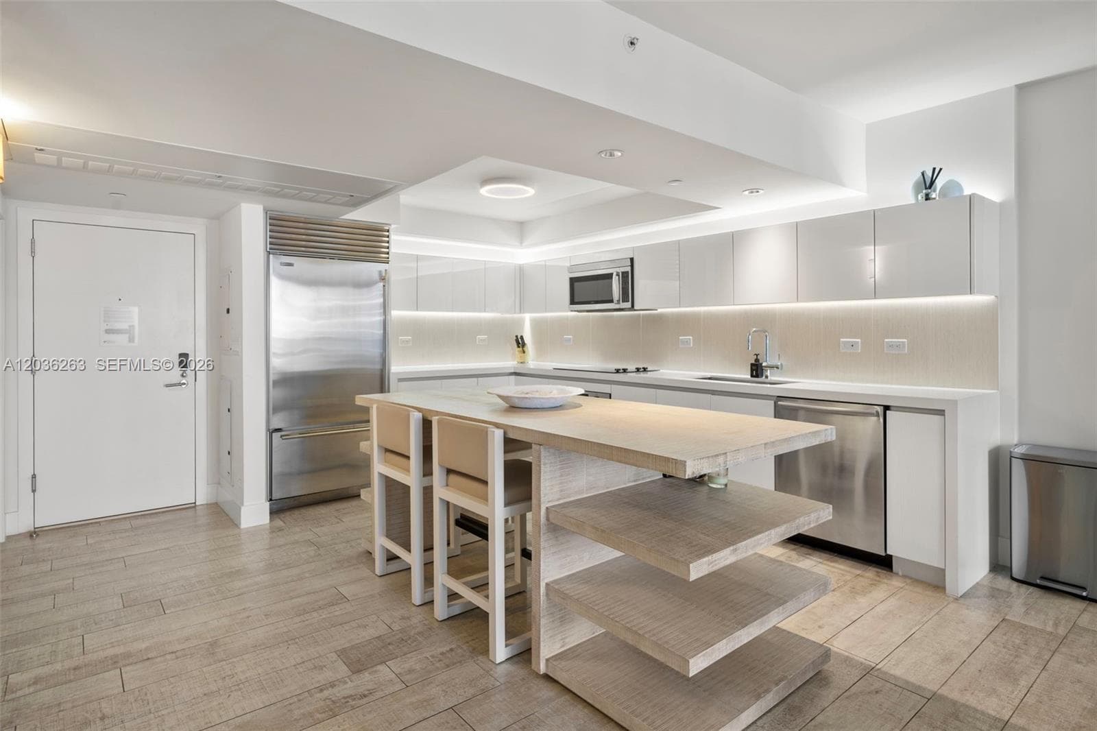 102 24th St 1210 photo 15