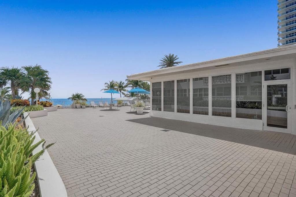 4010 Galt Ocean Drive 310 photo 10