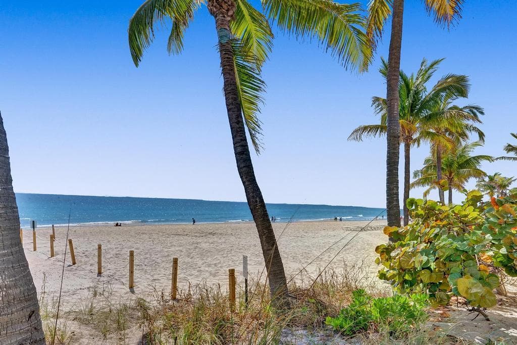4010 Galt Ocean Drive 310 photo 15