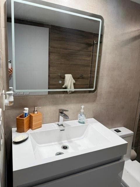 3375 N Country Club Dr 1409 photo 3